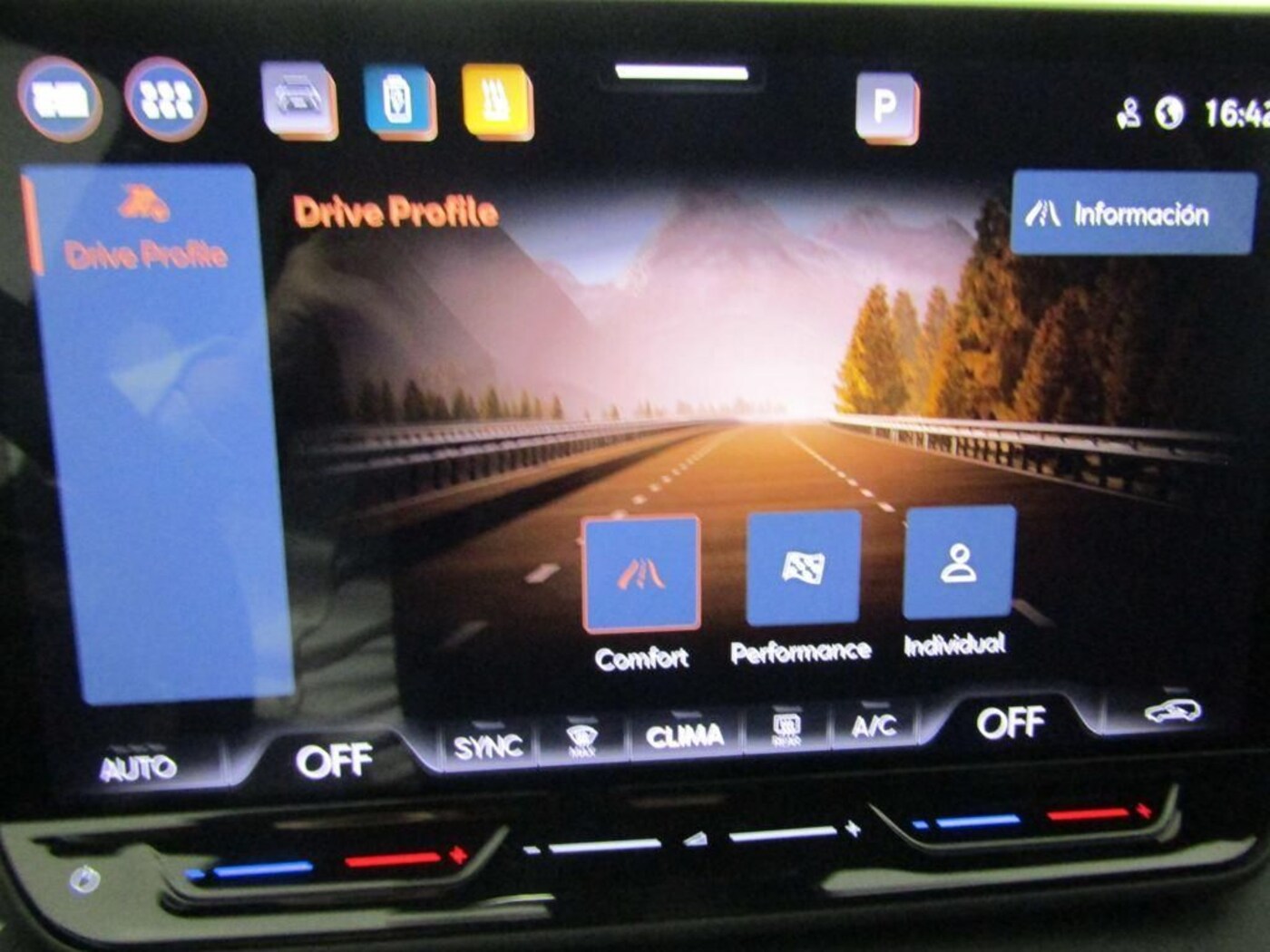 CUPRA Terramar 1.5 TSI e-Hybrid DSG 150 kW (204 CV) — photo 18