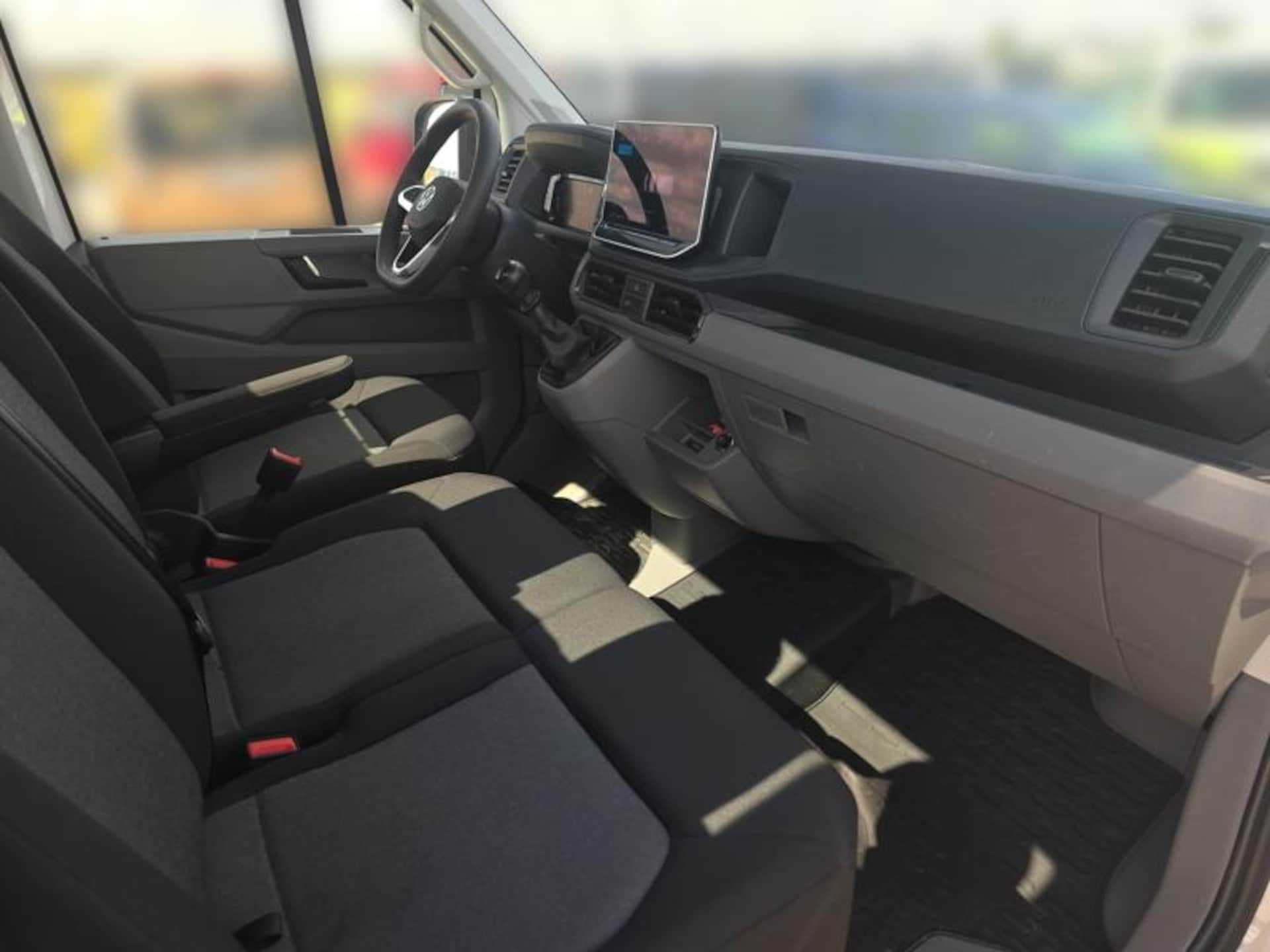 Volkswagen Crafter z pojedyńczą kabiną z długim rozstawem osi