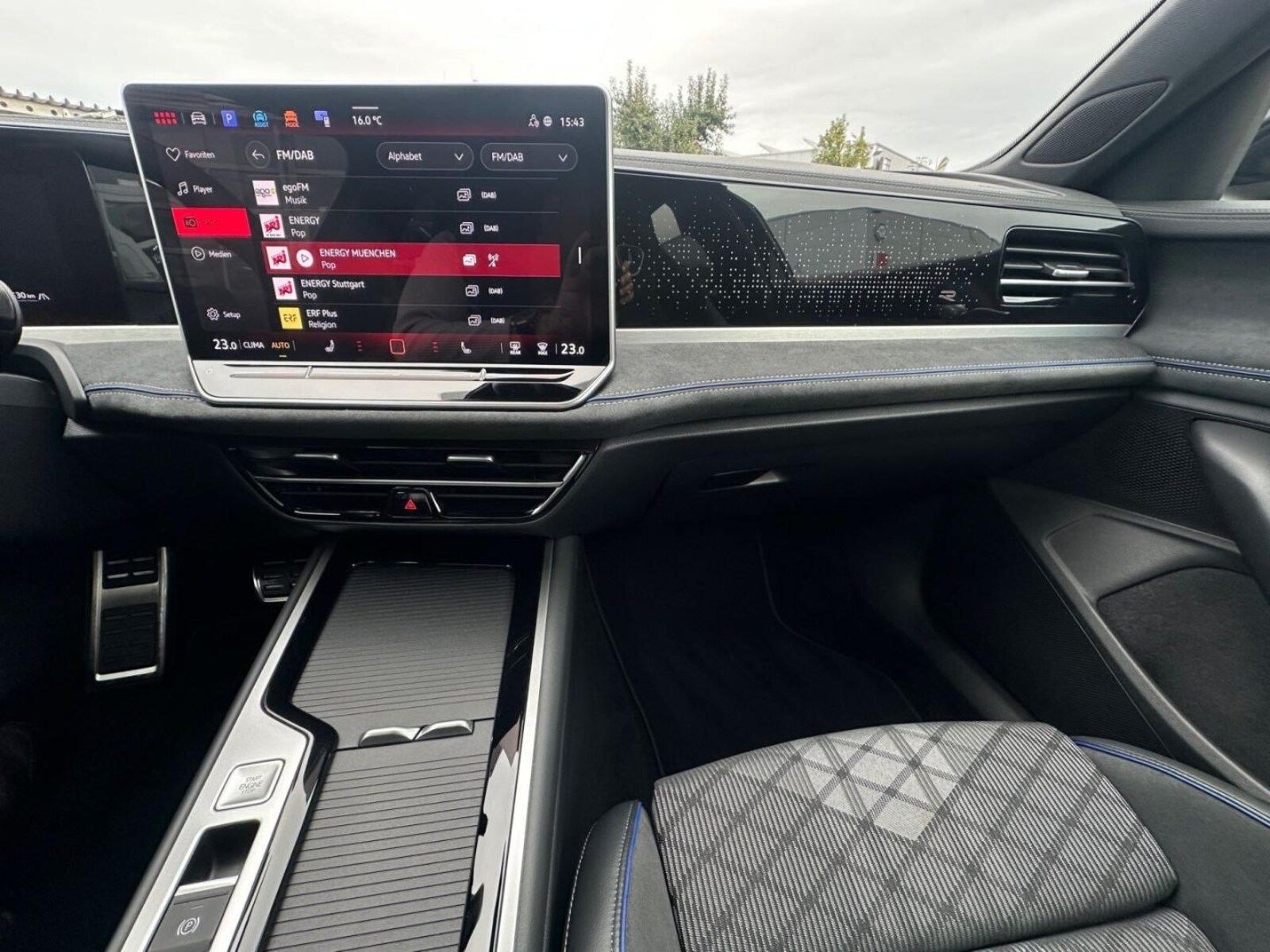 Volkswagen Passat – Bild 11
