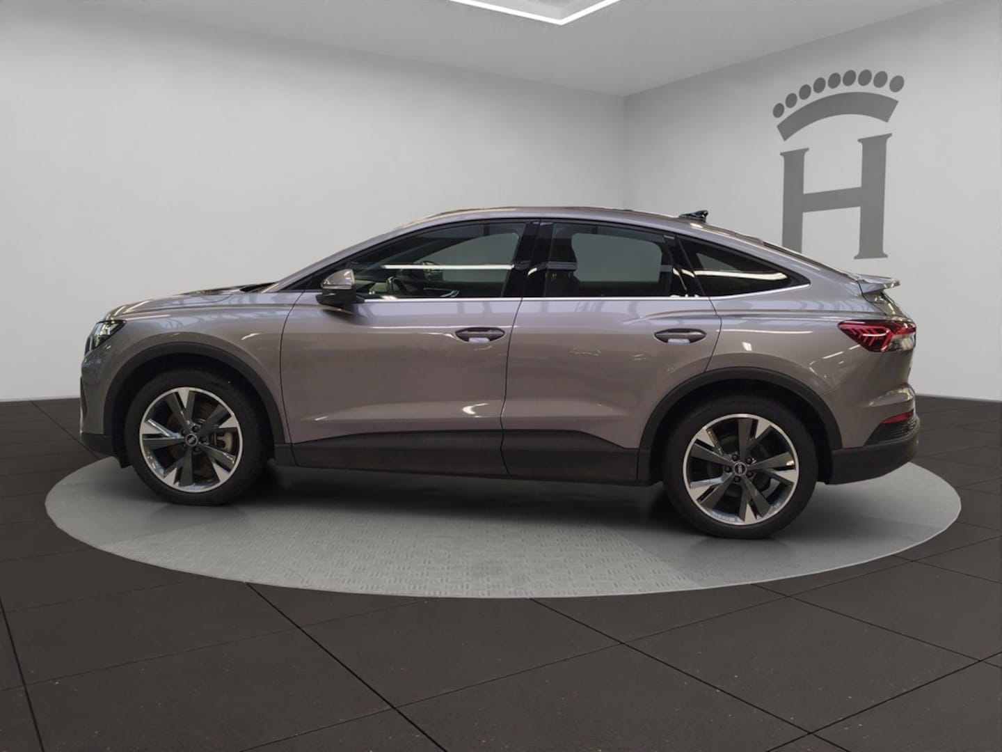 Bild über Audi Q4 Sportback e-tron 40 e-tron - für weitere Informationen kontaktieren Sie den Audi Partner