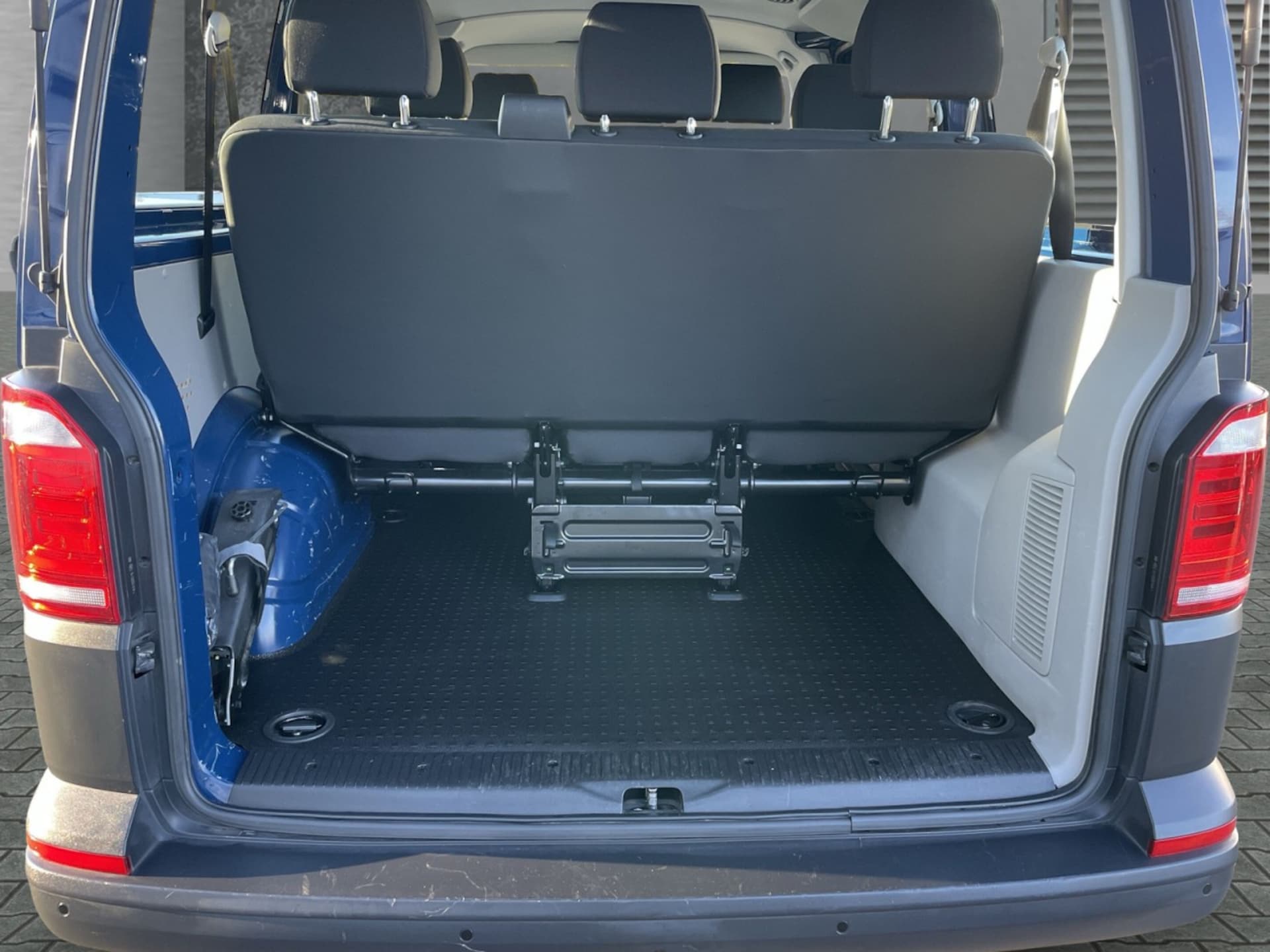 Volkswagen T6 Transporter Kombi kurzer Radstand