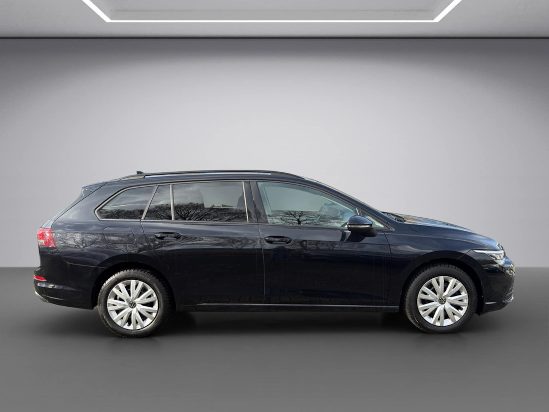 Volkswagen Golf Variant Life