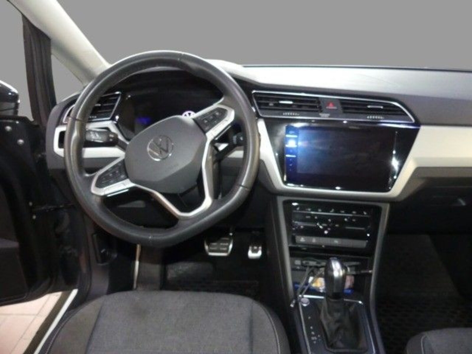 Volkswagen Touran – Bild 5