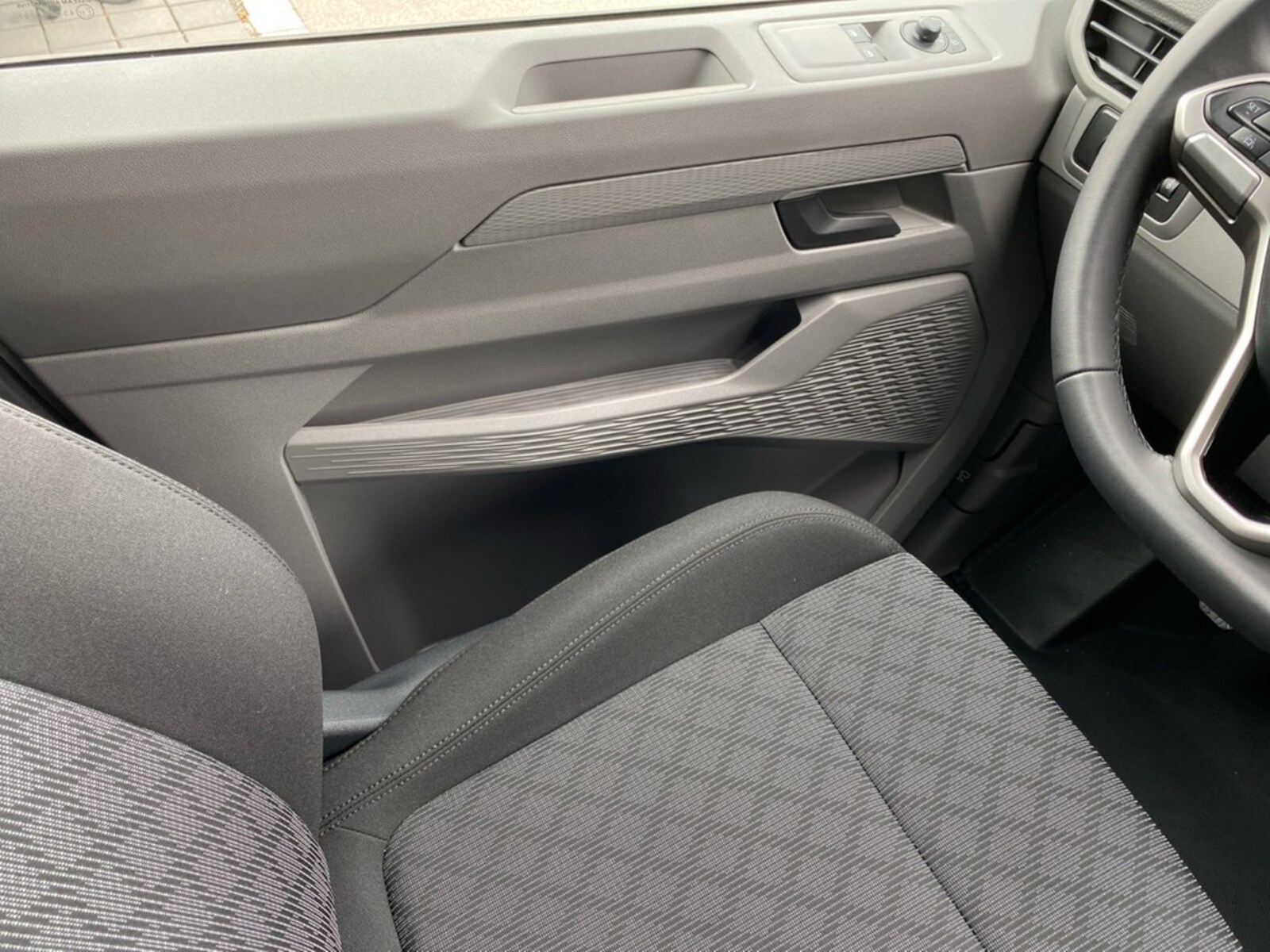 Volkswagen Transporter Kasten langer Radstand – Bild 12