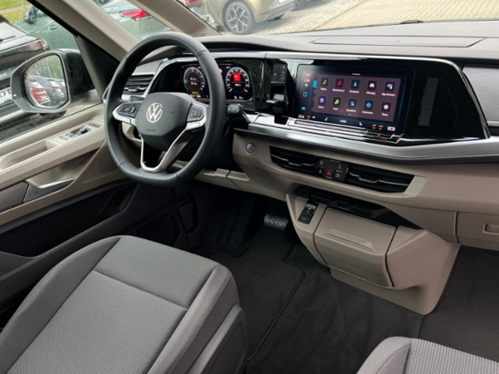 Volkswagen Multivan – Bild 12