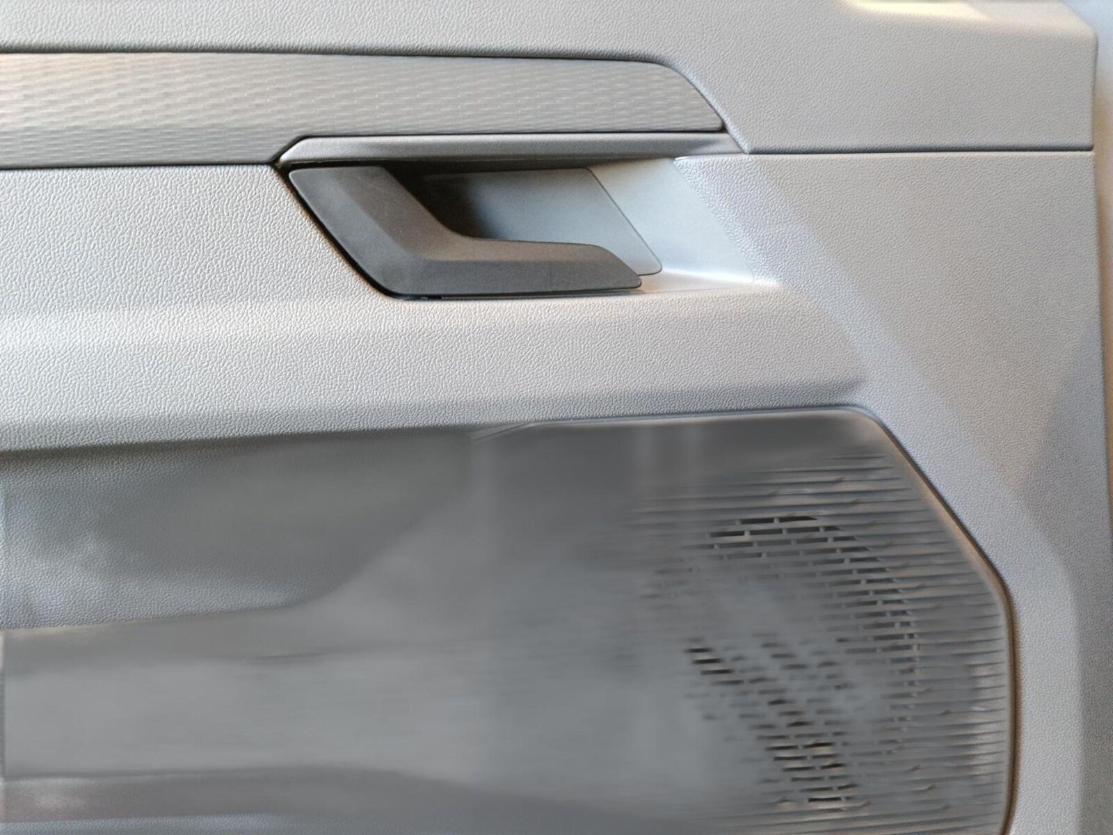Volkswagen Transporter Kasten kurzer Radstand – Bild 18