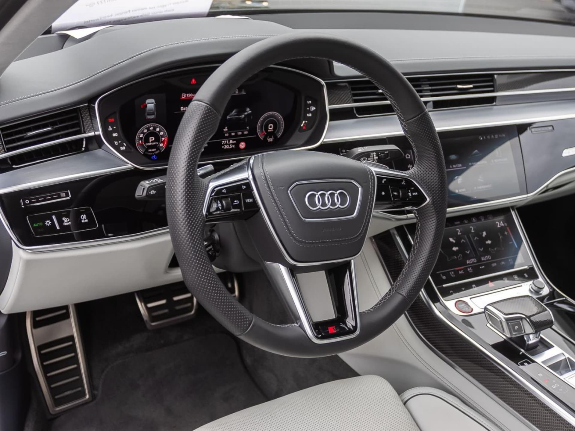 Audi S8