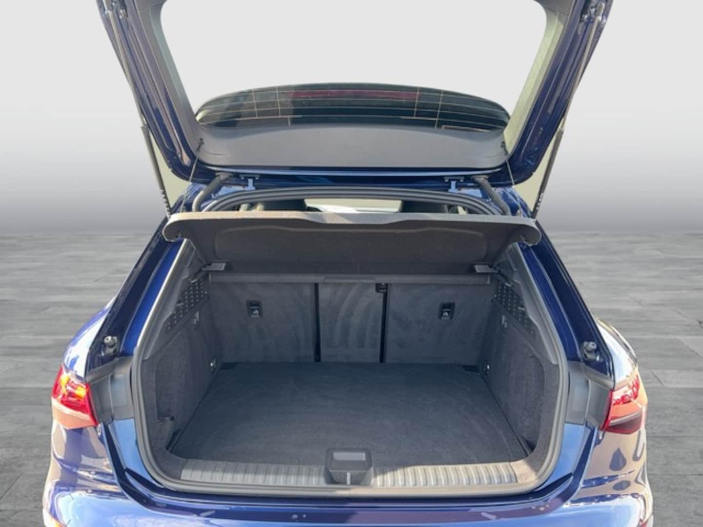 Bild über Audi A3 Sportback TDI S tronic - für weitere Informationen kontaktieren Sie den Audi Partner