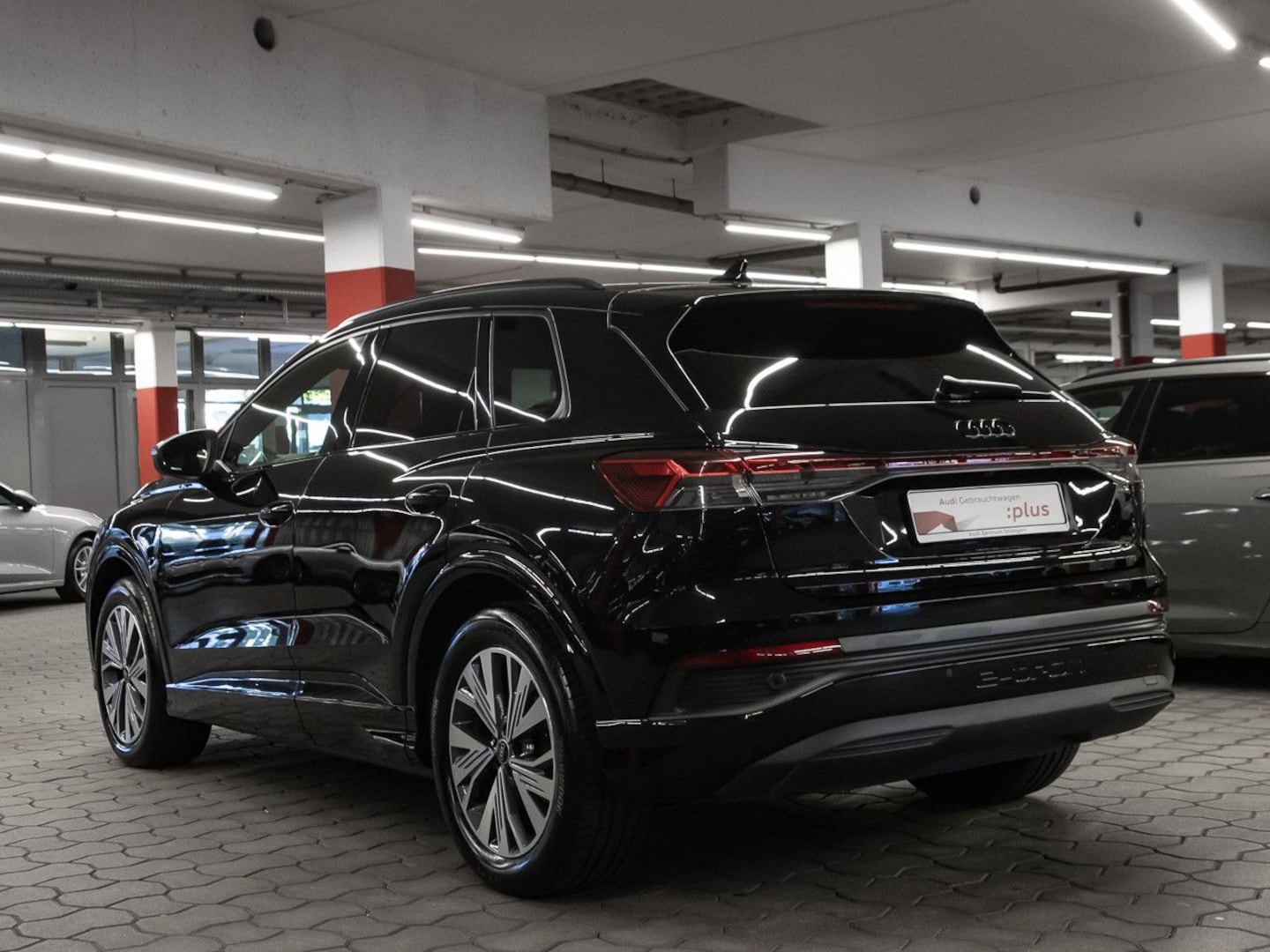 Bild über Audi Q4 e-tron 40 e-tron - für weitere Informationen kontaktieren Sie den Audi Partner