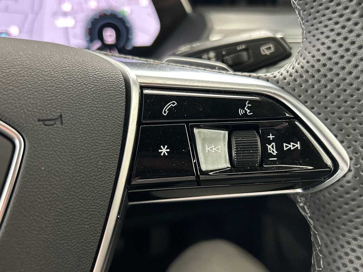 Audi e-tron S