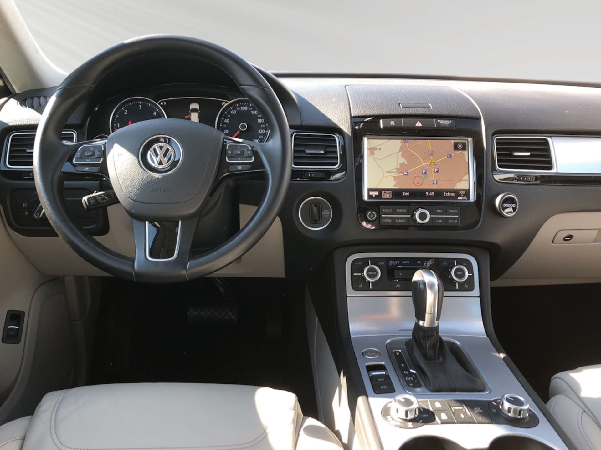 Volkswagen Touareg Basis-Modell