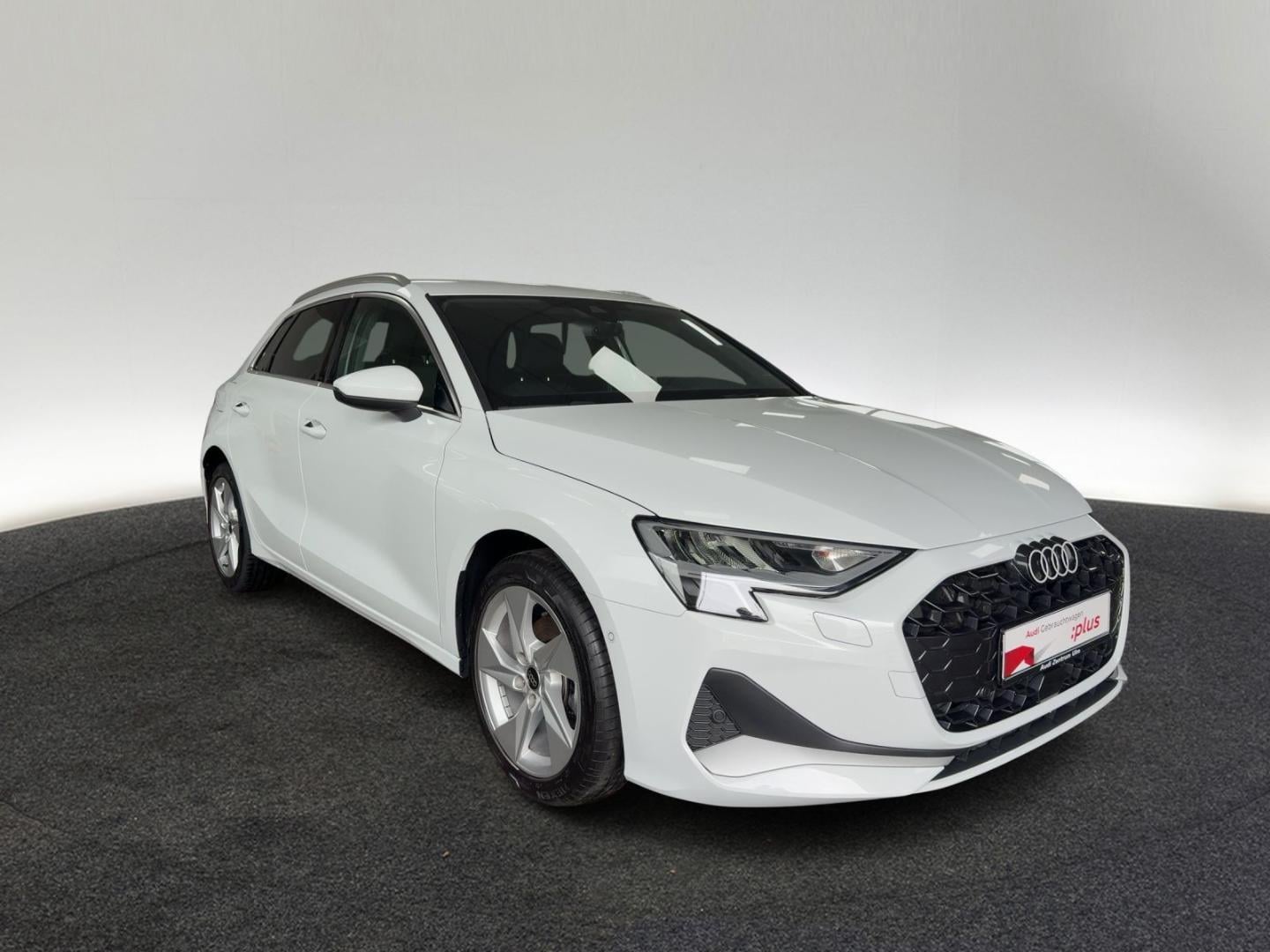 Bild über Audi A3 Sportback advanced 35 TFSI Schaltgetriebe - für weitere Informationen kontaktieren Sie den Audi Partner