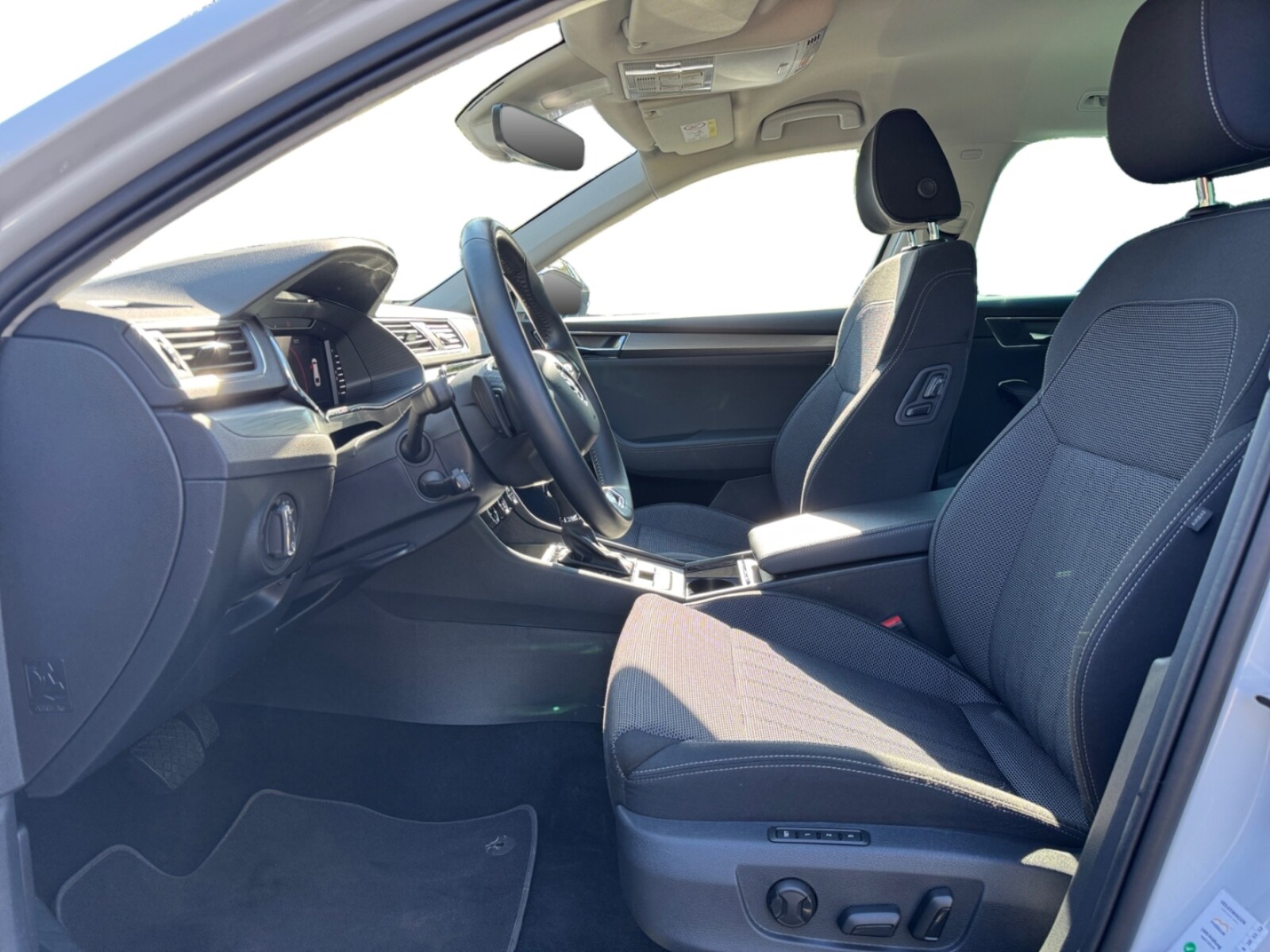 Škoda Superb Combi – Bild 8