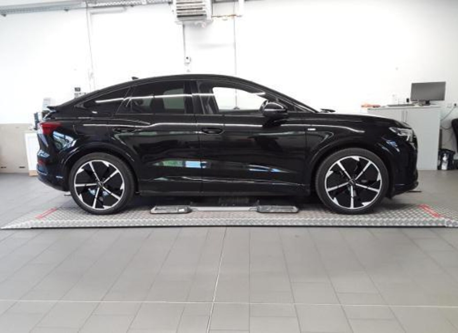 Audi Q4 Sportback e-tron – Bild 5