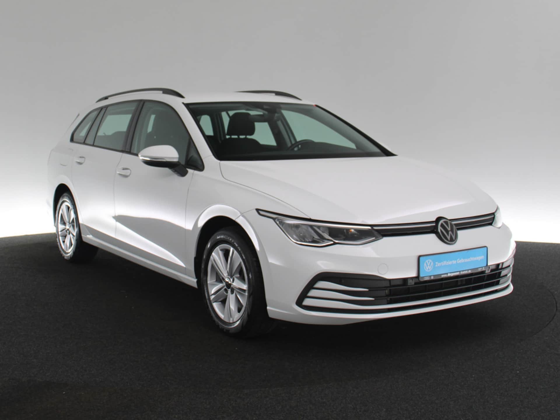 Volkswagen Golf Variant Life