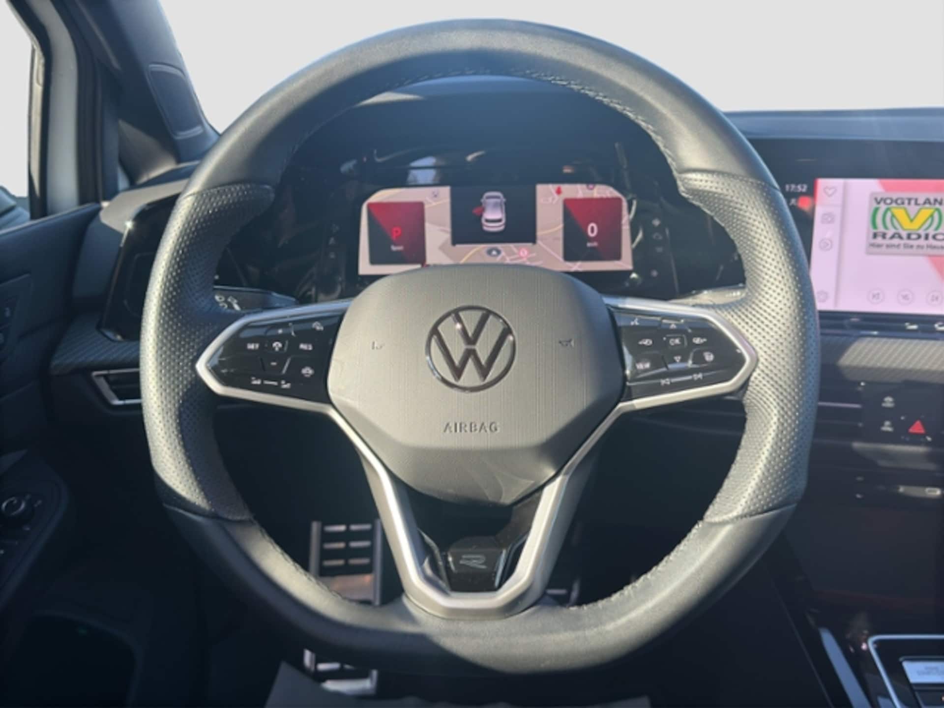 Volkswagen Golf R-Line