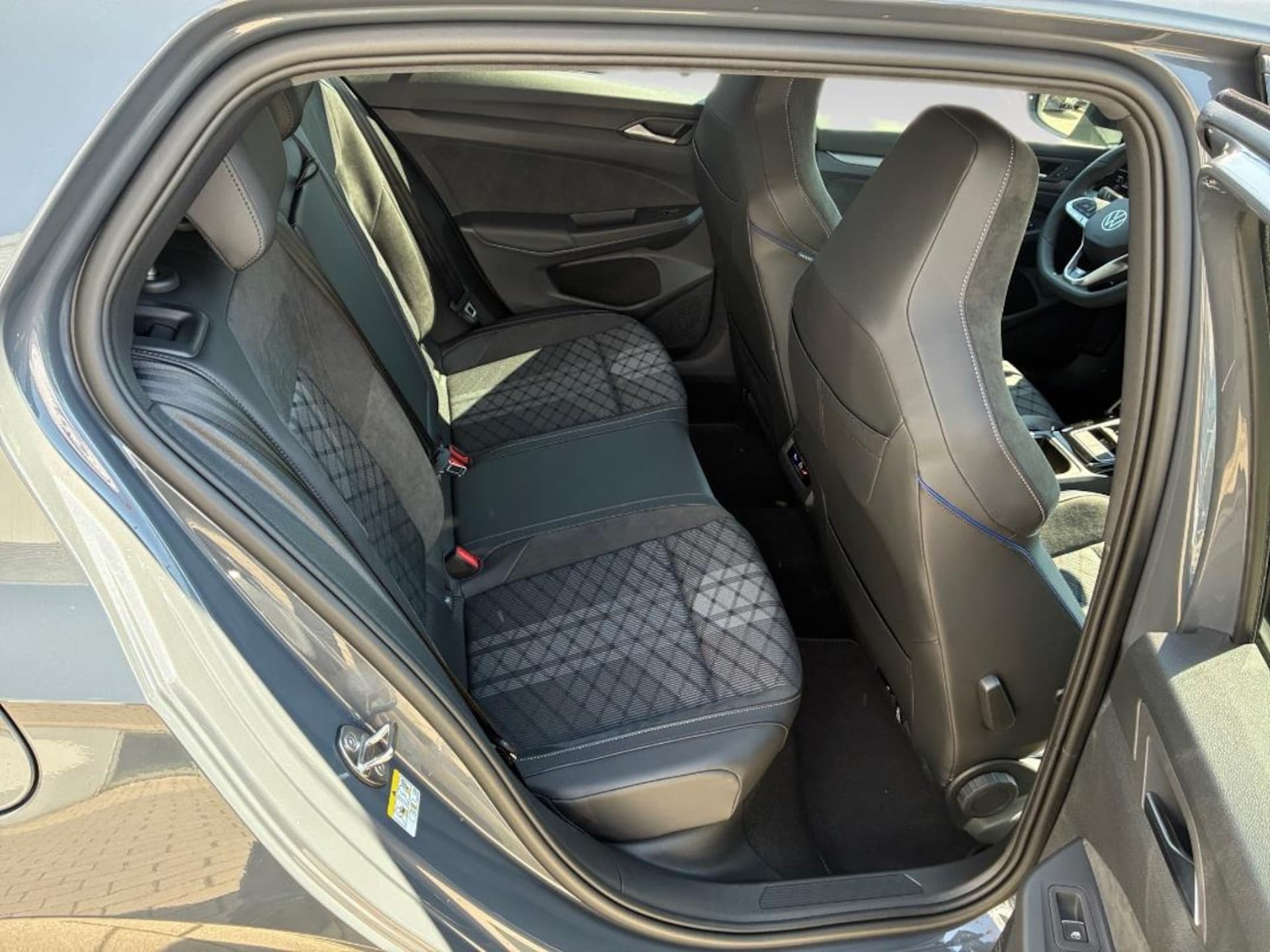 Volkswagen Golf R-Line