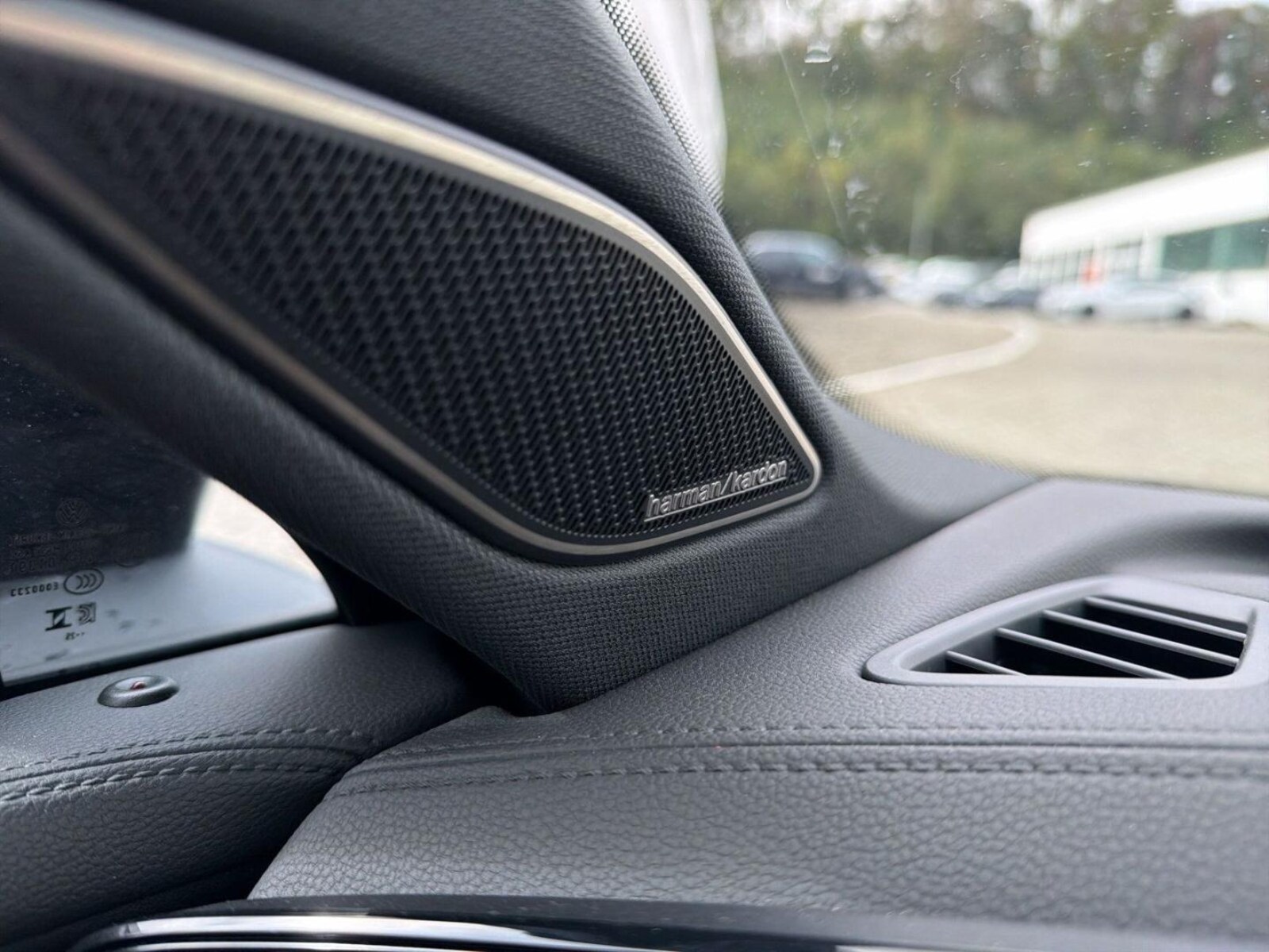 Volkswagen Tiguan – Bild 18