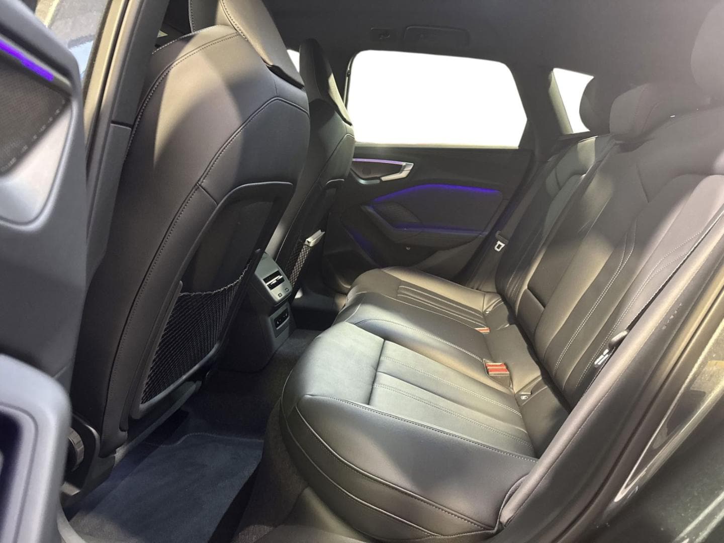Bild über Audi A5 Avant TDI quattro 150 kW S tronic - für weitere Informationen kontaktieren Sie den Audi Partner