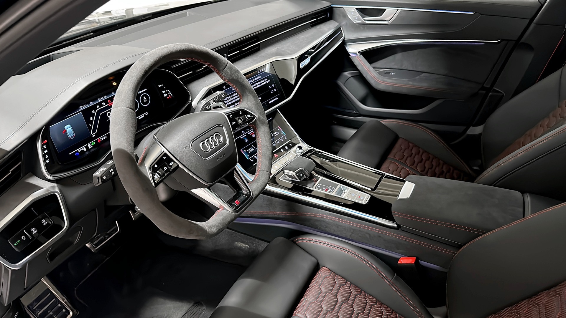 Bild som visar Audi RS 6 Avant RS 6 Avant performance 630 hk tiptronic - för mer information kontakta din Audi Partner