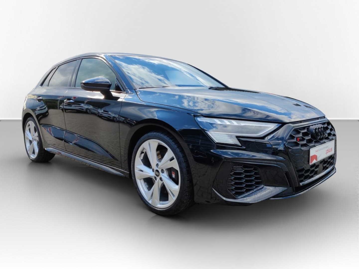 Bild über Audi S3 Sportback TFSI quattro S tronic - für weitere Informationen kontaktieren Sie den Audi Partner