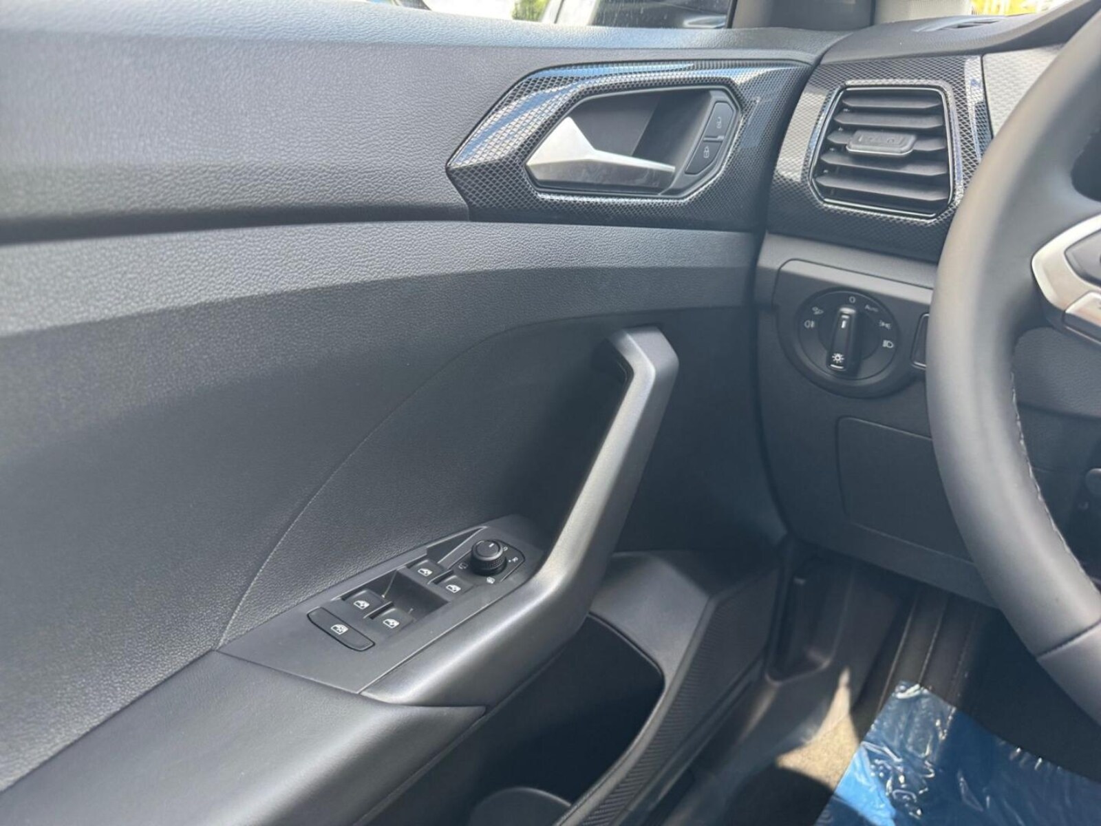 Volkswagen T-Cross – Bild 13