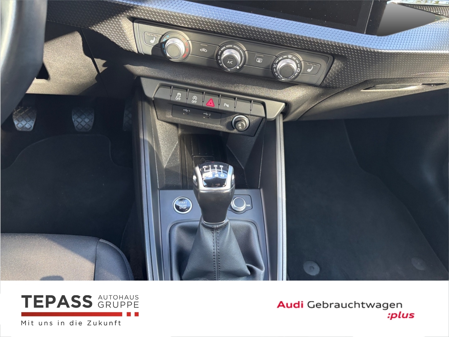 Bild über Audi A1 Sportback S line 30 TFSI Schaltgetriebe - für weitere Informationen kontaktieren Sie den Audi Partner