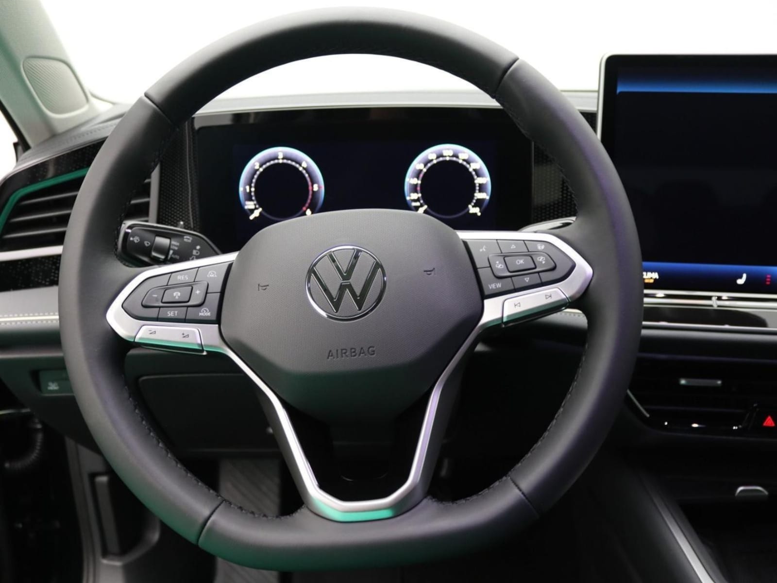 Volkswagen Passat – Bild 10