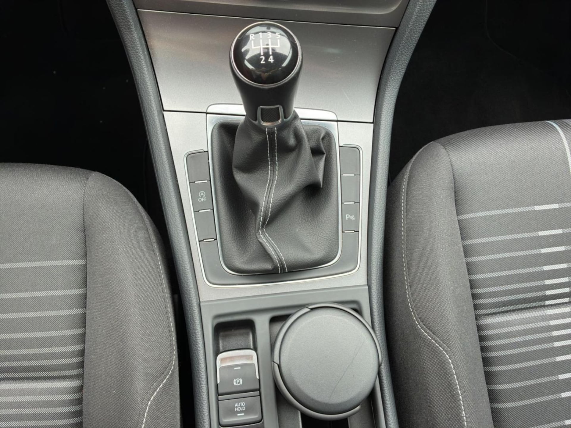 Volkswagen Golf LOUNGE