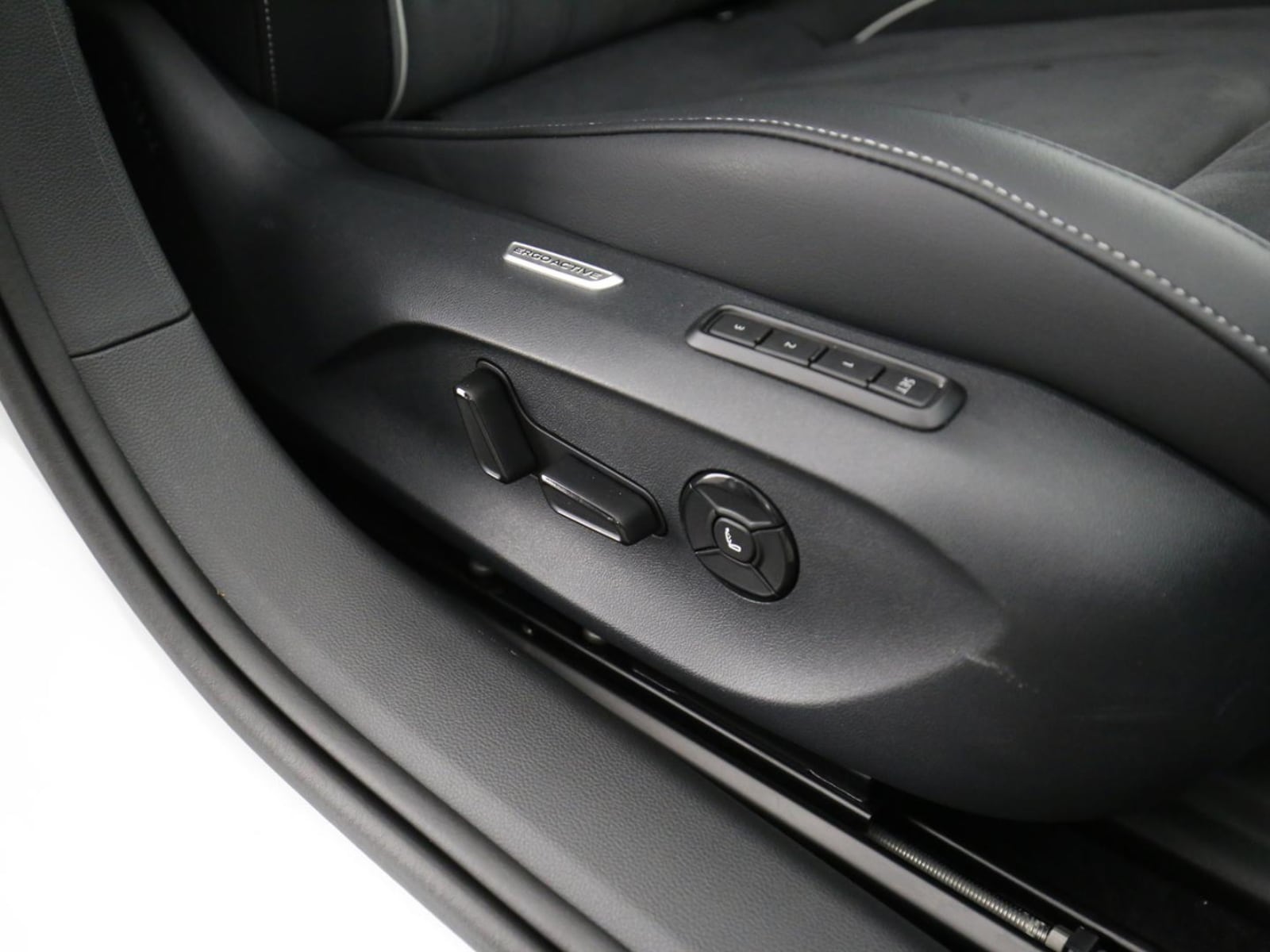 Volkswagen Passat – Bild 23