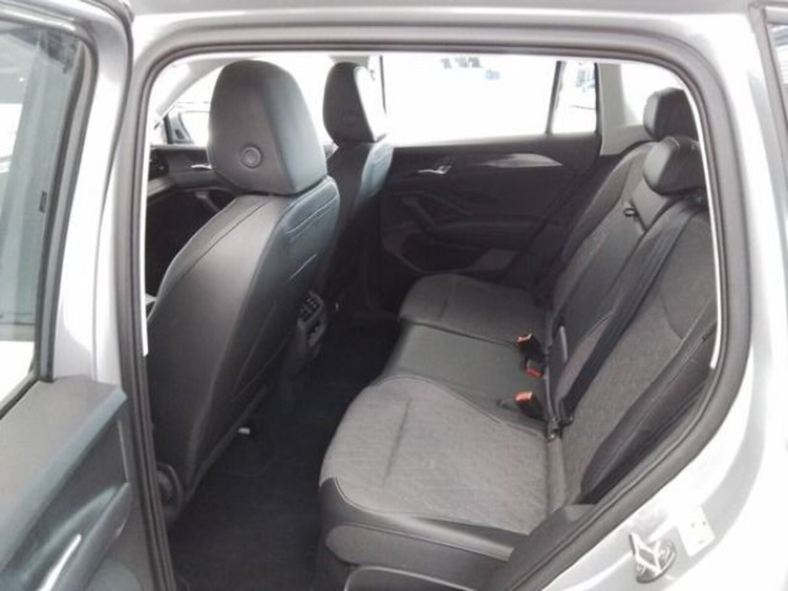 Volkswagen Tiguan – Bild 4