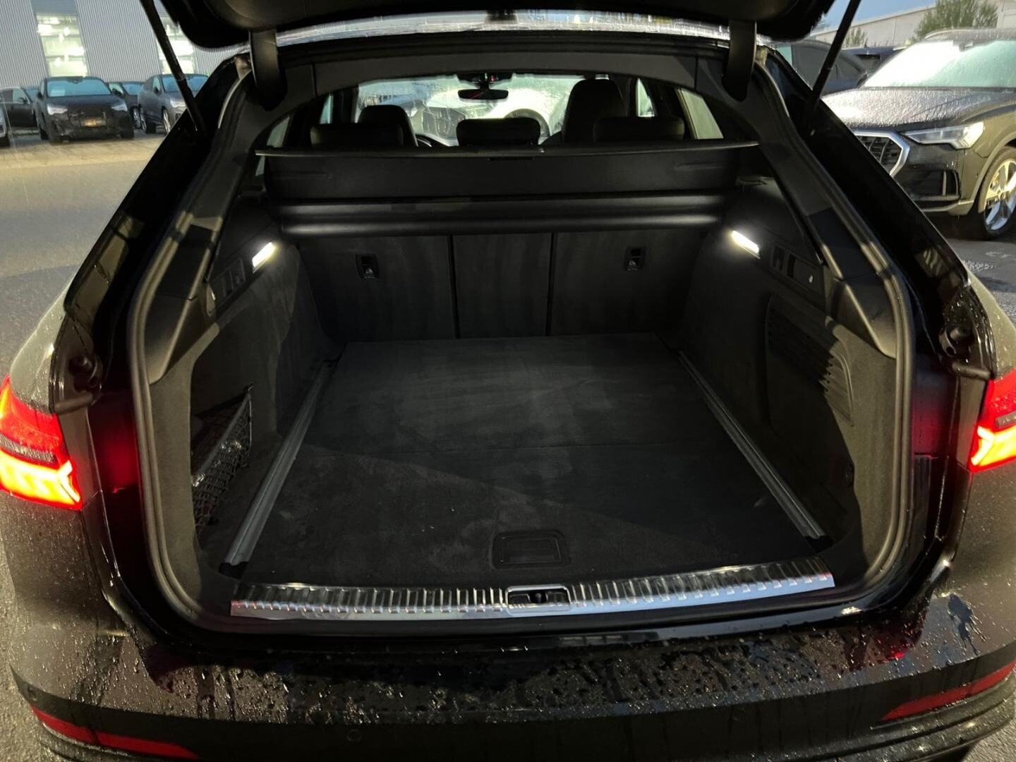 Bild über Audi S6 Avant TDI quattro tiptronic - für weitere Informationen kontaktieren Sie den Audi Partner