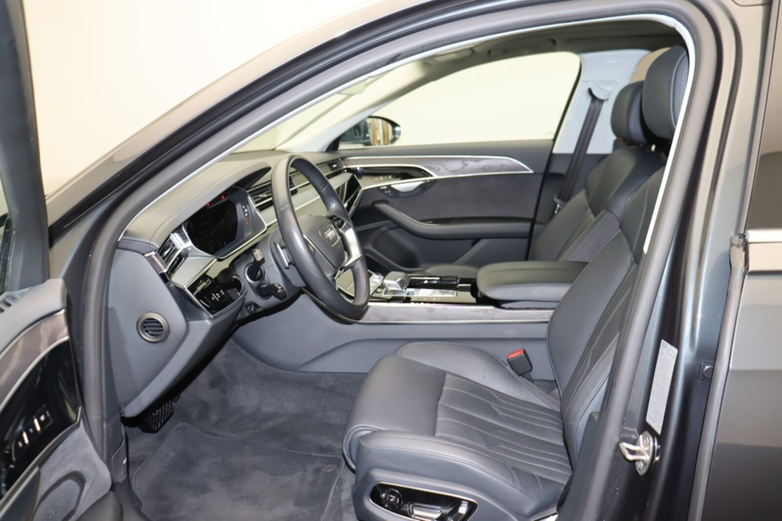 Audi A8 – Bild 8