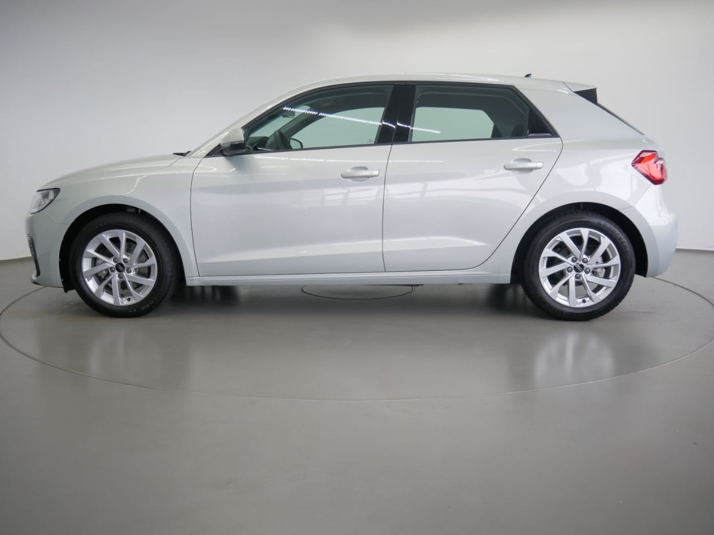 Bild über Audi A1 Sportback advanced 30 TFSI Schaltgetriebe - für weitere Informationen kontaktieren Sie den Audi Partner
