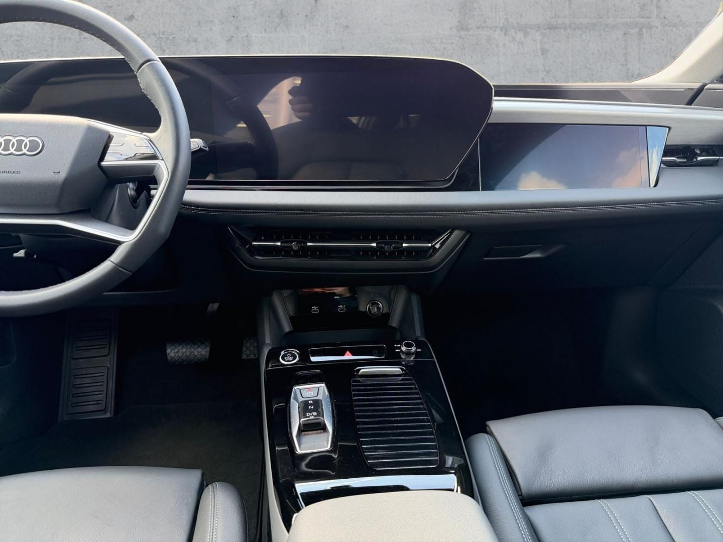 Bild über Audi A6 Avant e-tron e-tron performance - für weitere Informationen kontaktieren Sie den Audi Partner