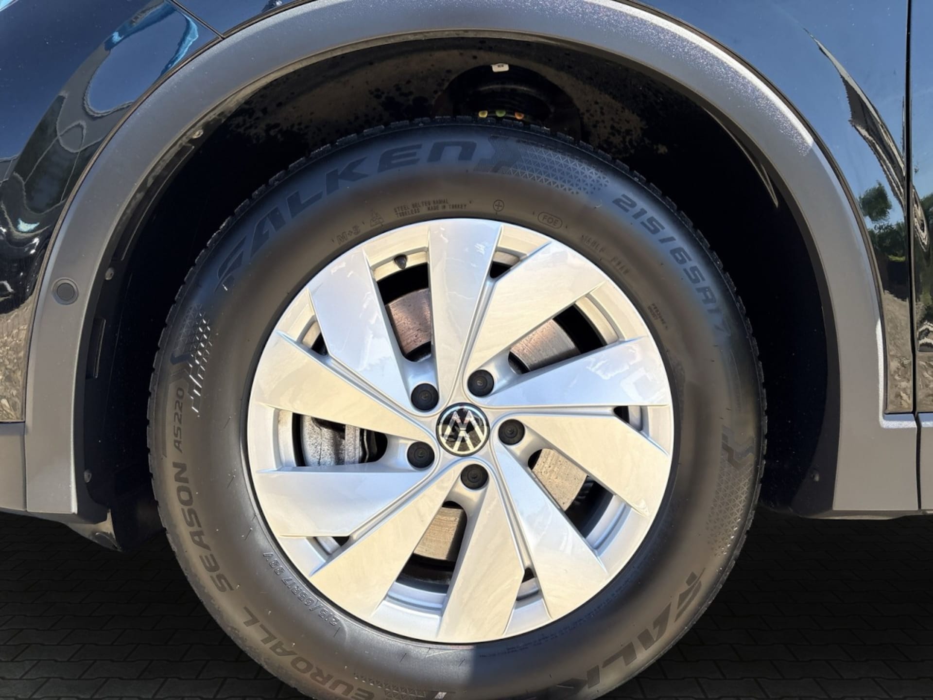 Volkswagen Tiguan Basis-Modell