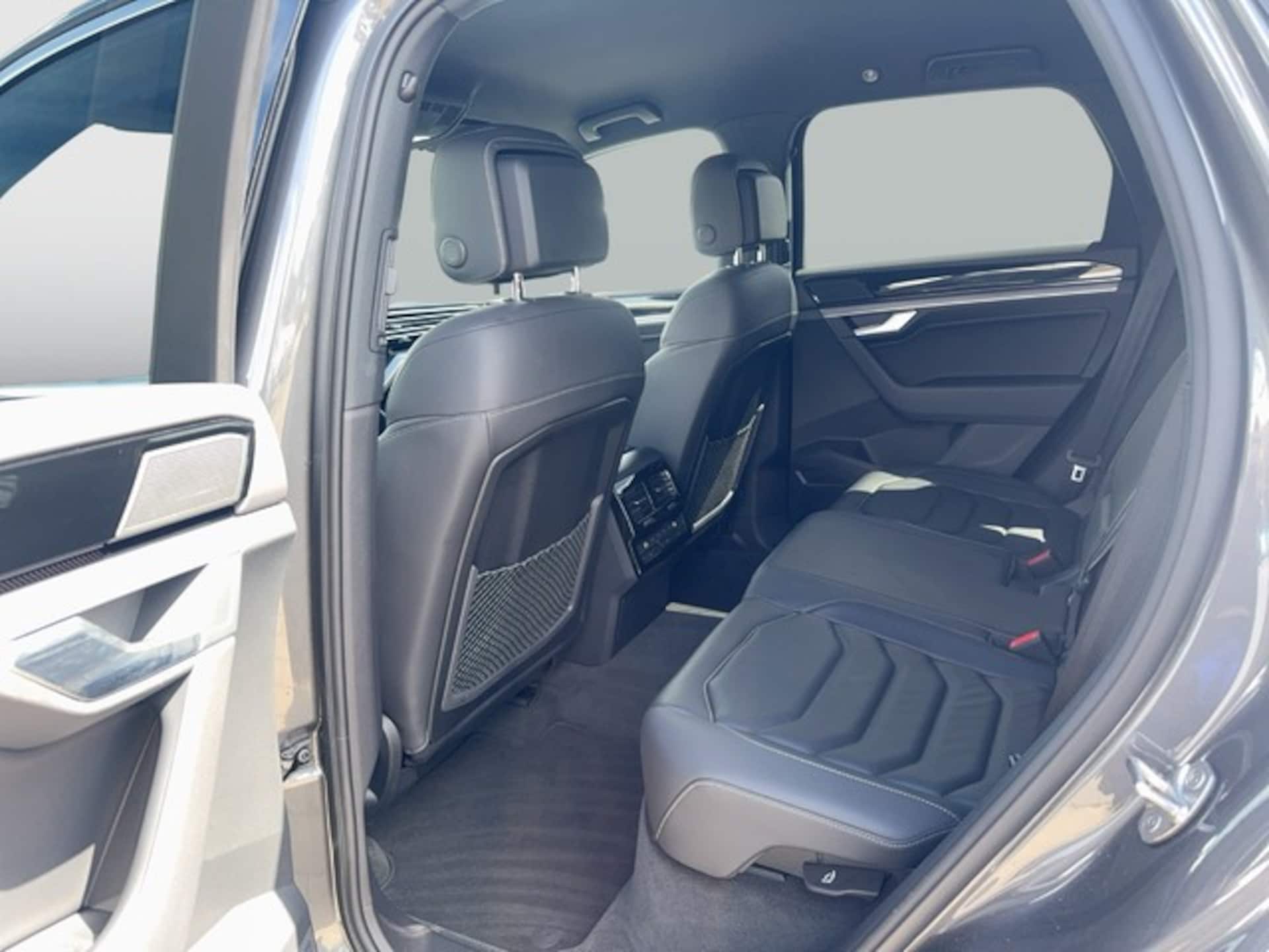 Volkswagen Touareg R-Line