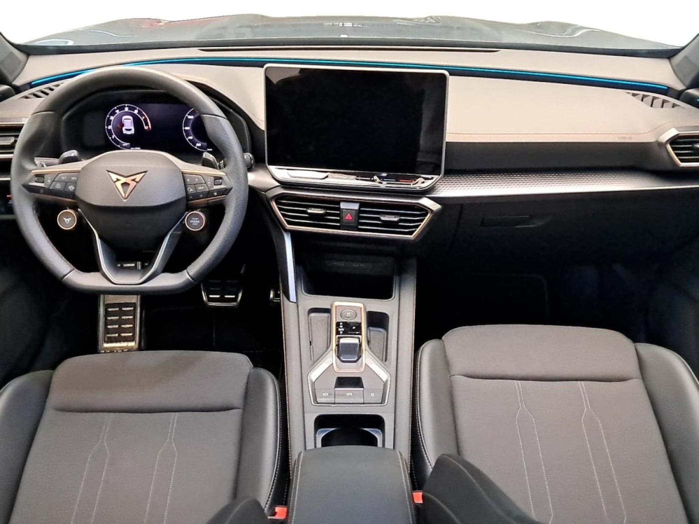 CUPRA Formentor 1.5 TSI e-Hybrid DSG 150 kW (204 CV) — photo 4