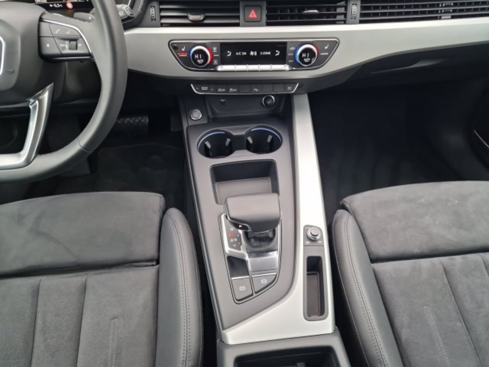 Audi A4 Avant S line