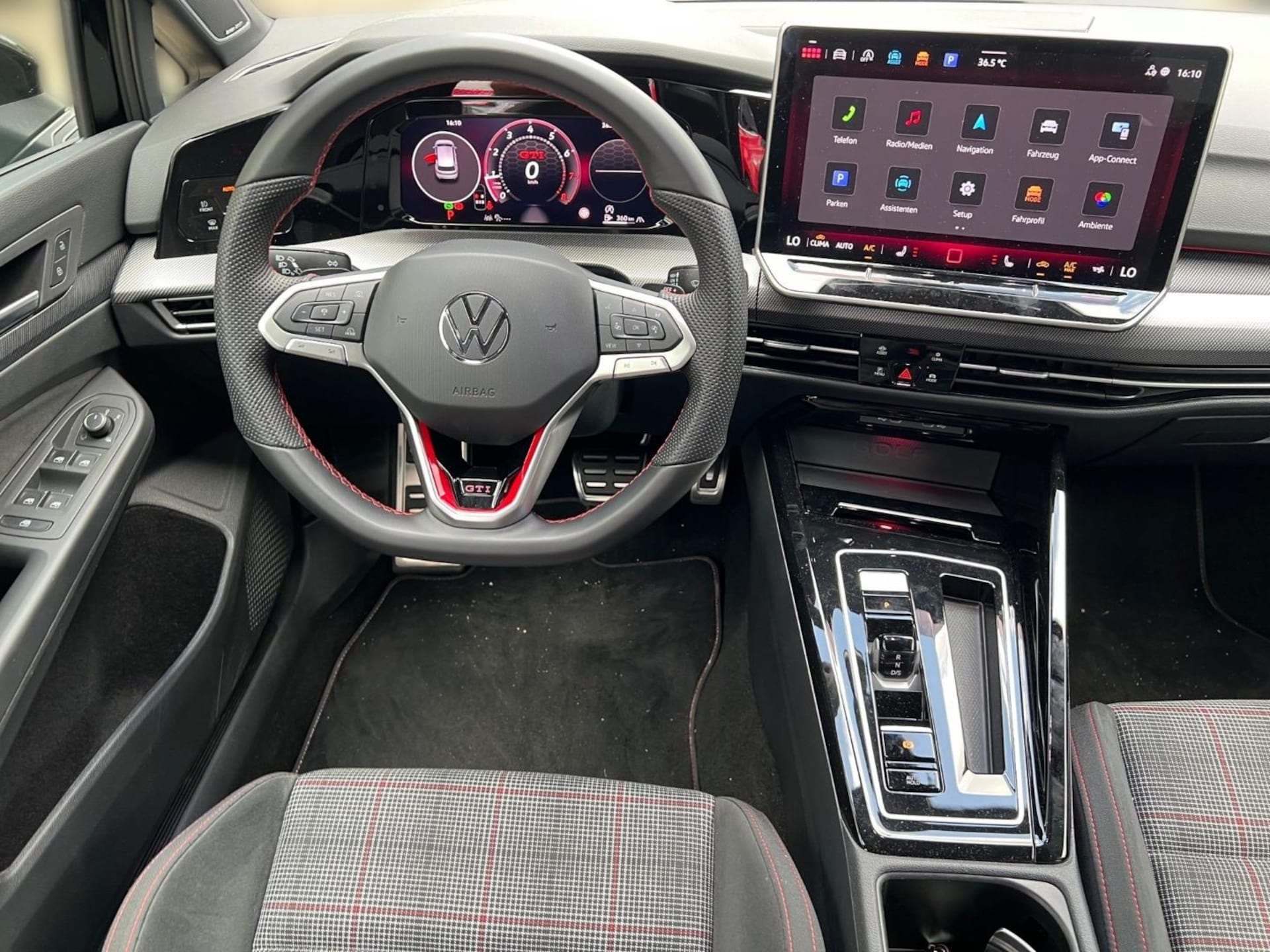 Volkswagen Golf GTI