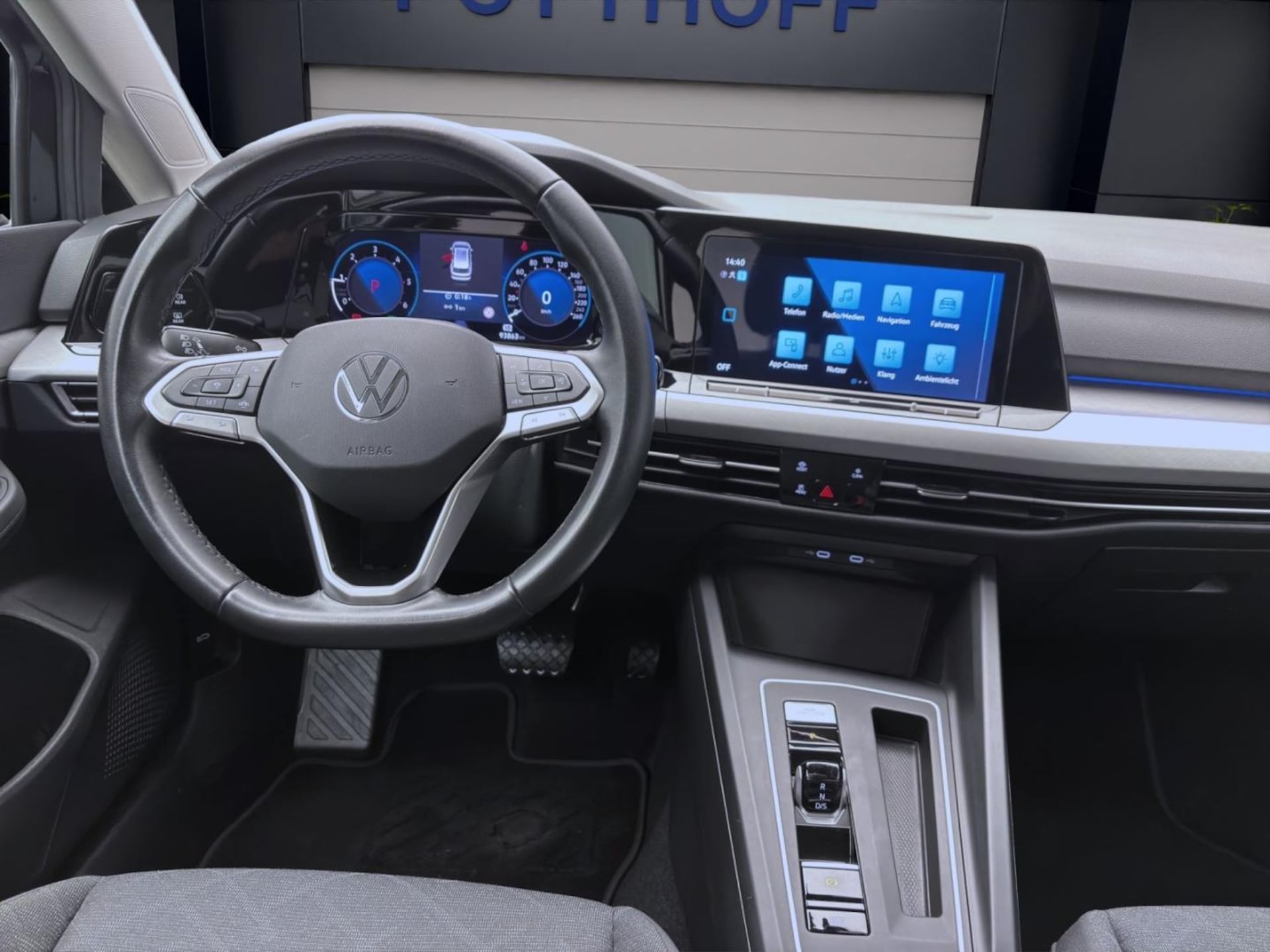 Volkswagen Golf Variant Life