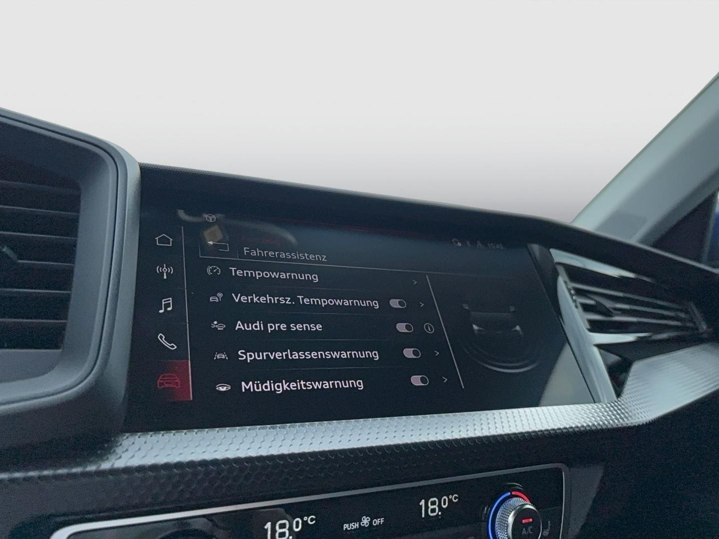 Bild über Audi A1 Sportback 25 TFSI S tronic - für weitere Informationen kontaktieren Sie den Audi Partner