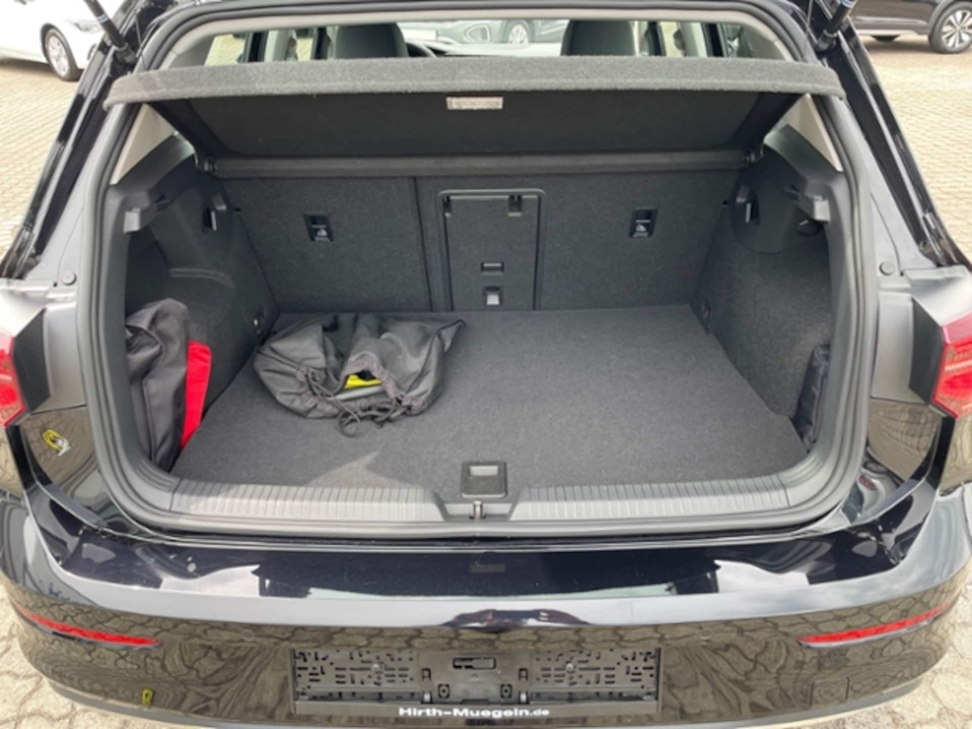 Volkswagen Golf Style