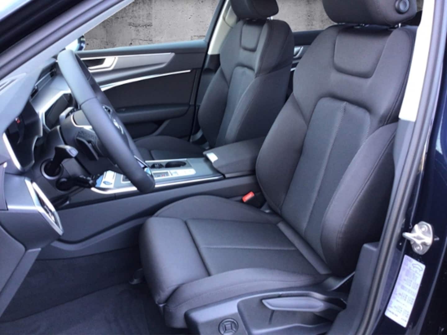 Bild über Audi A6 Avant advanced 40 TDI S tronic - für weitere Informationen kontaktieren Sie den Audi Partner