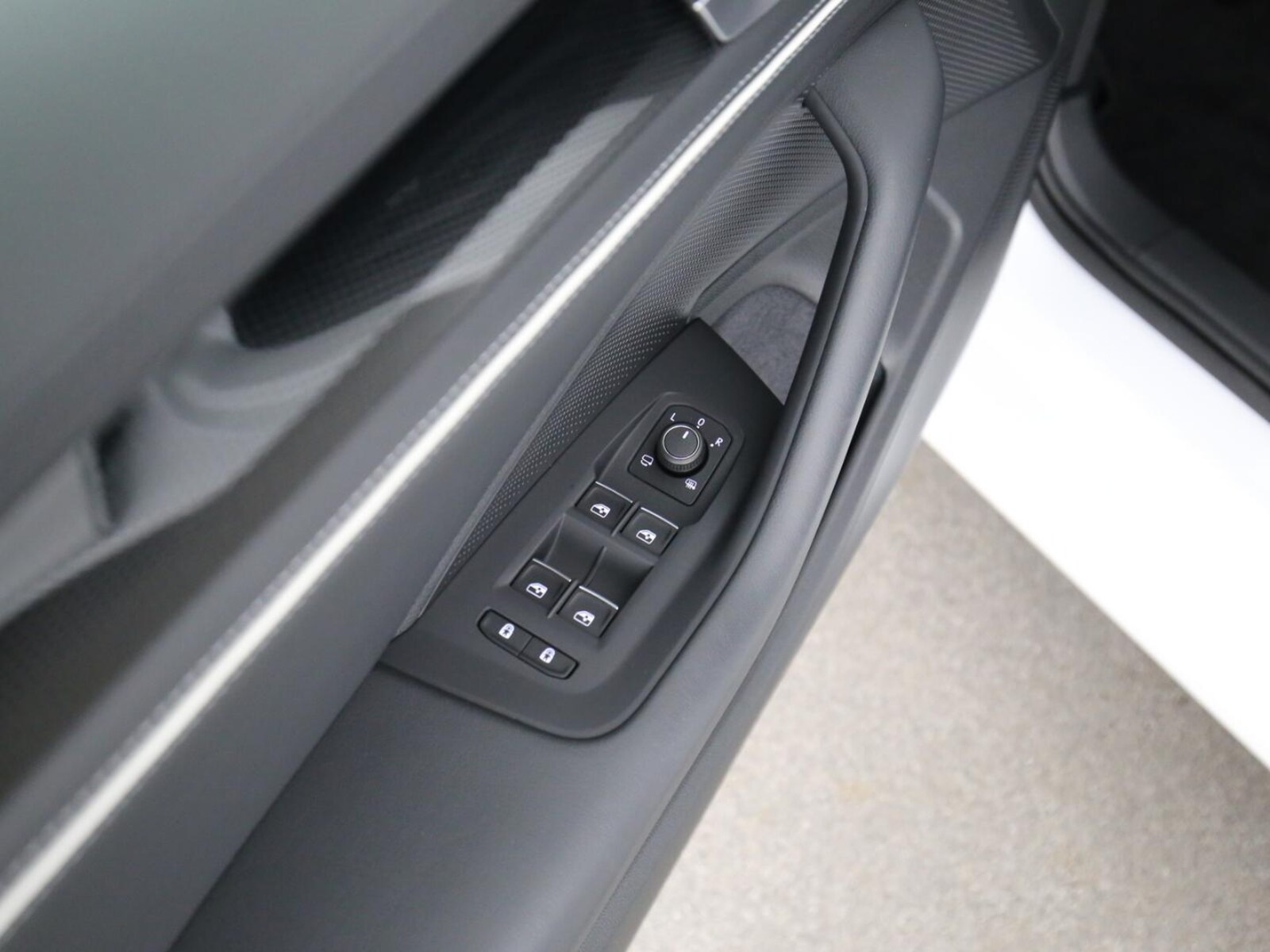Volkswagen Passat – Bild 27