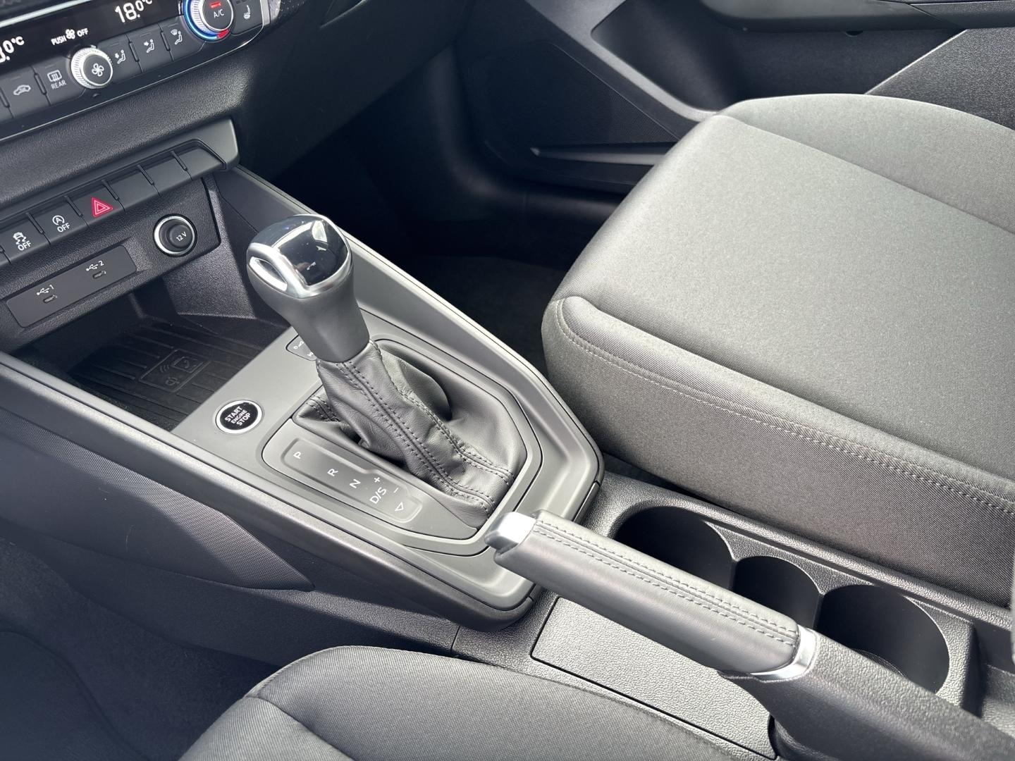 Bild über Audi A1 Sportback 25 TFSI S tronic - für weitere Informationen kontaktieren Sie den Audi Partner