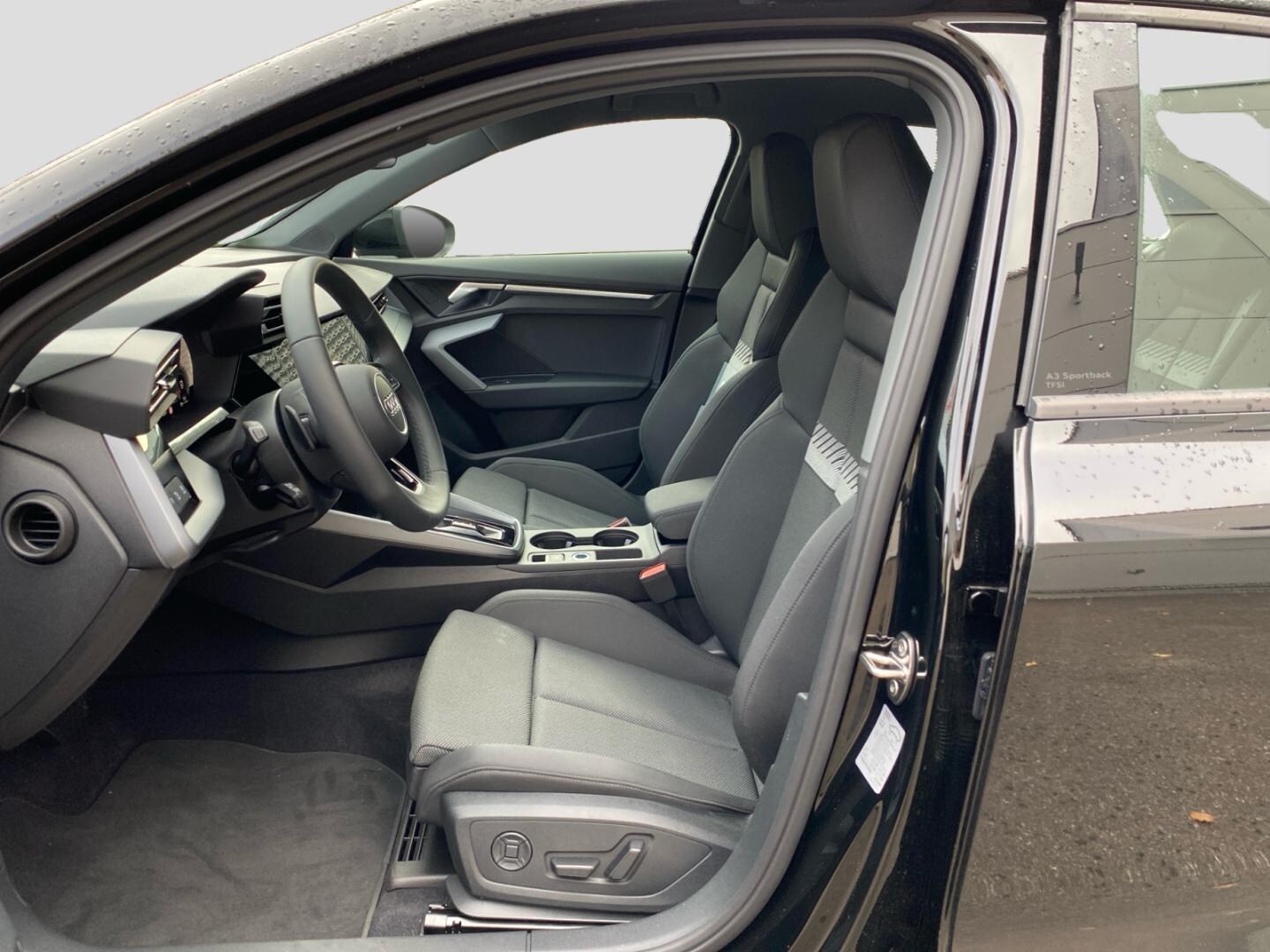 Bild über Audi A3 Sportback TFSI 85 kW S tronic - für weitere Informationen kontaktieren Sie den Audi Partner