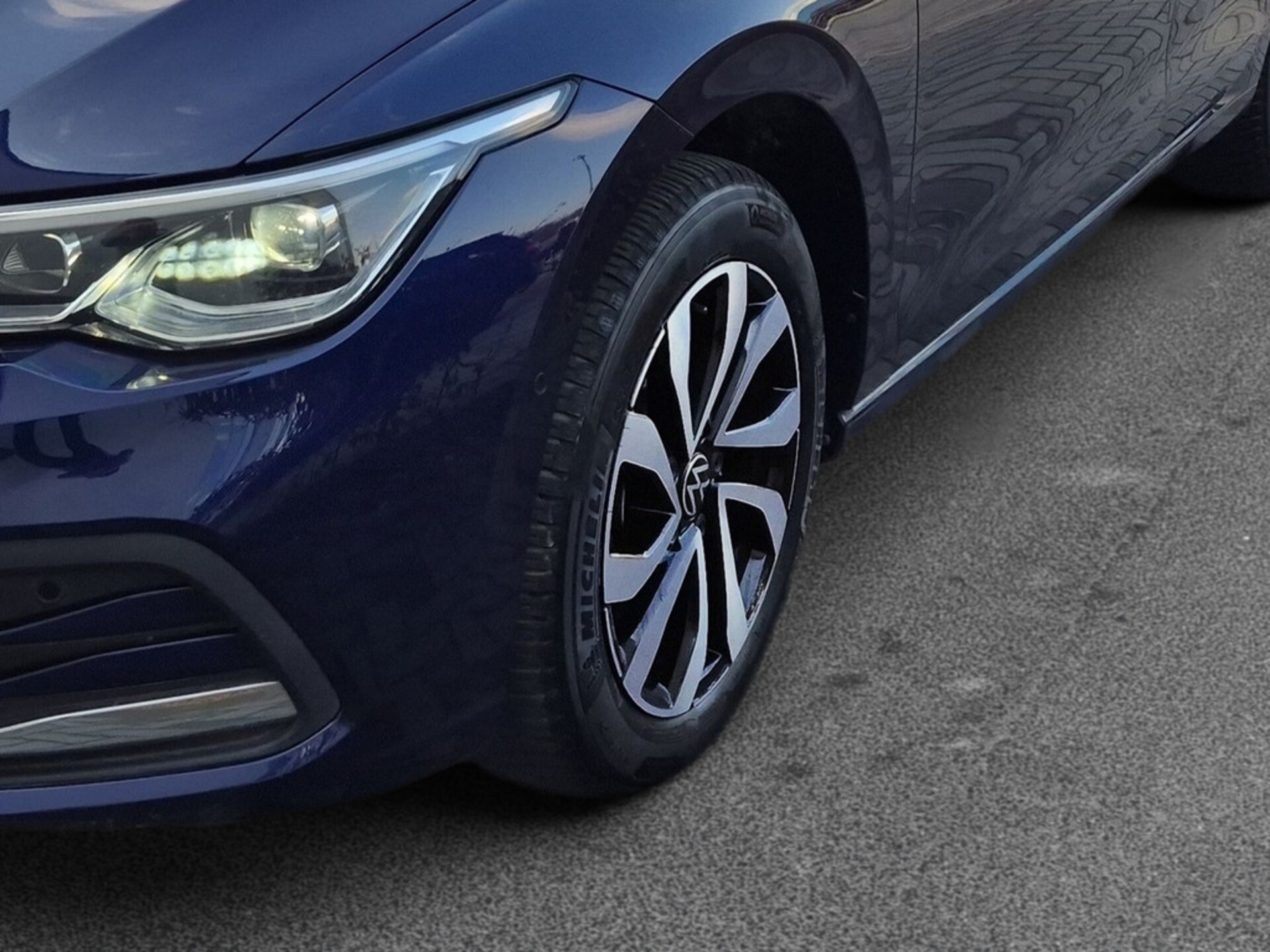Volkswagen Golf Active