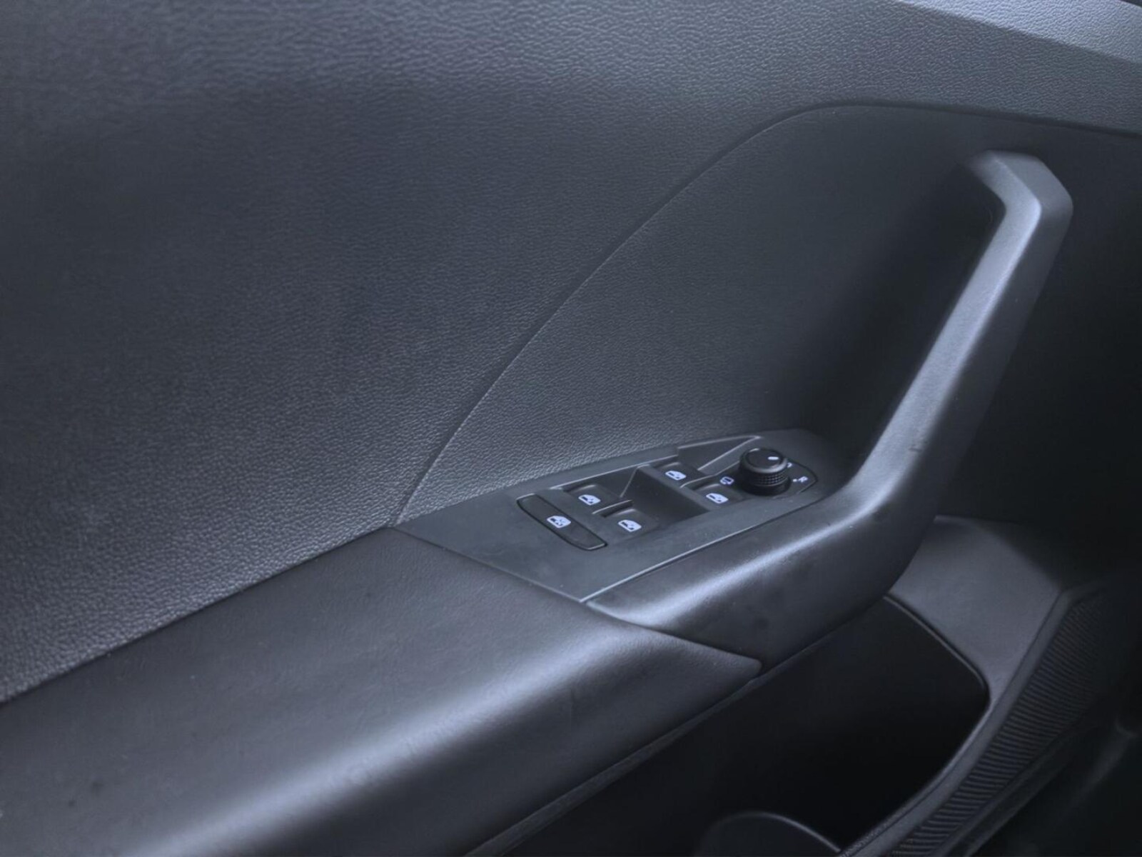 Volkswagen T-Cross – Bild 10