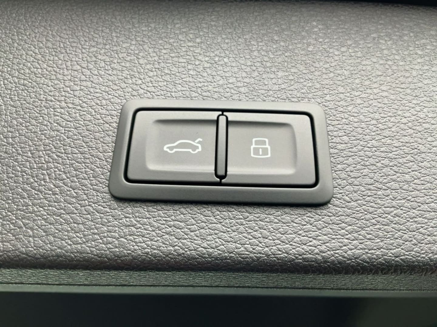 Bild über Audi Q2 30 TFSI Schaltgetriebe - für weitere Informationen kontaktieren Sie den Audi Partner